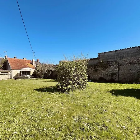 L'encornet - With Garden In The Center *